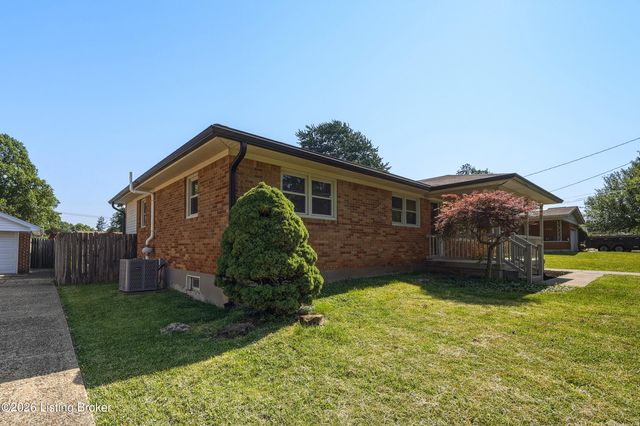 6021 Princess Way, Louisville, KY 40219