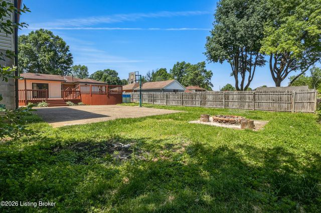 6021 Princess Way, Louisville, KY 40219