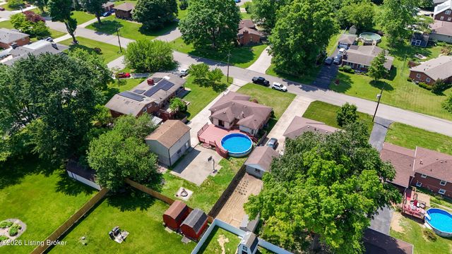 6021 Princess Way, Louisville, KY 40219