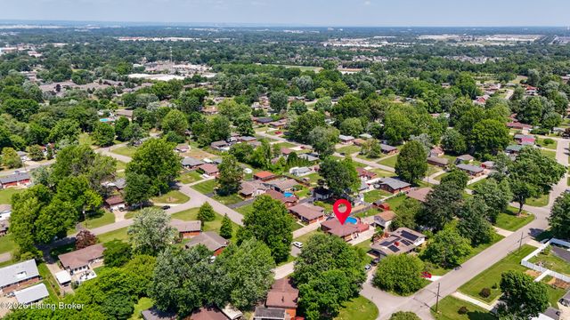 6021 Princess Way, Louisville, KY 40219