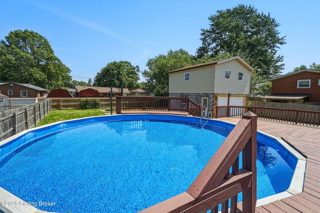 6021 Princess Way, Louisville, KY 40219