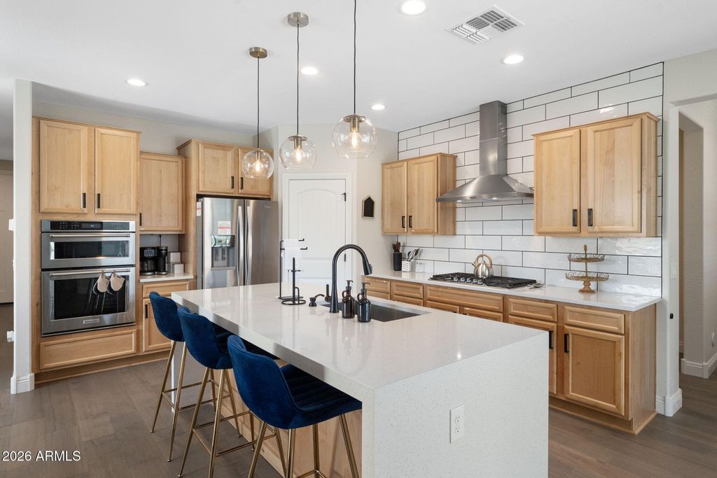 8740 W SAN MIGUEL Avenue, Glendale, AZ 85305 — photo 4