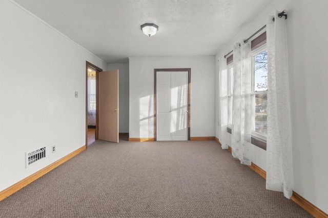 17 W COTTON STREET, Fond Du Lac, WI 54935