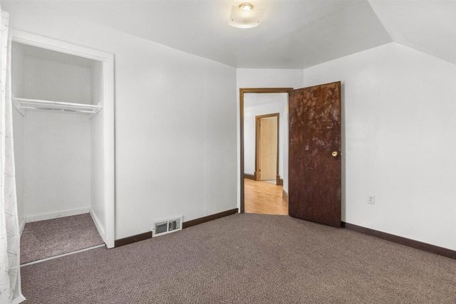 17 W COTTON STREET, Fond Du Lac, WI 54935