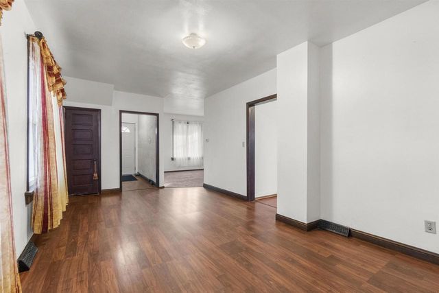 17 W COTTON STREET, Fond Du Lac, WI 54935