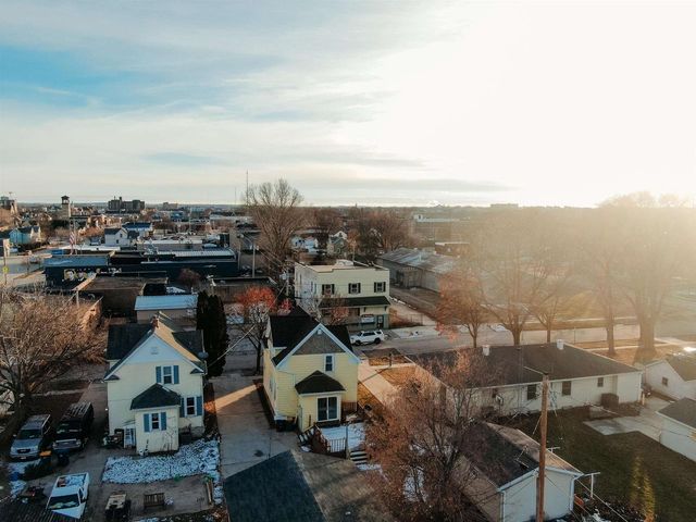 17 W COTTON STREET, Fond Du Lac, WI 54935