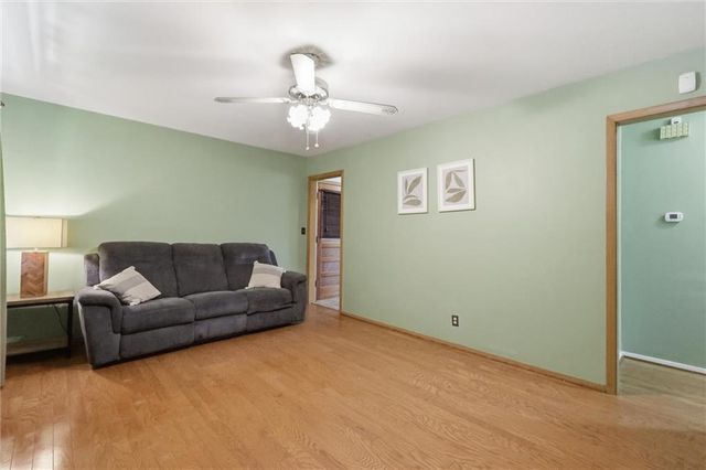 2305 S Crescent Avenue, Independence, MO 64052