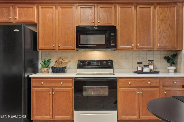 316 English Station Rd, Knoxville, TN 37934