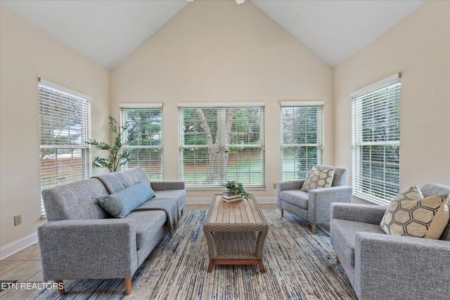 316 English Station Rd, Knoxville, TN 37934