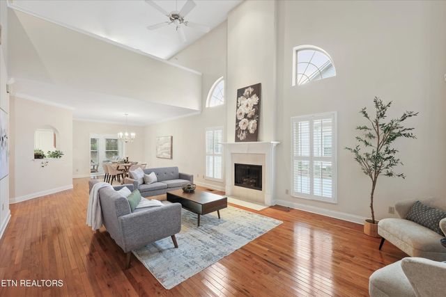 316 English Station Rd, Knoxville, TN 37934