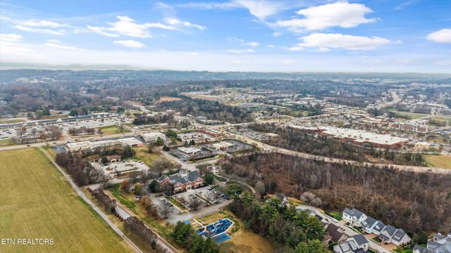 316 English Station Rd, Knoxville, TN 37934