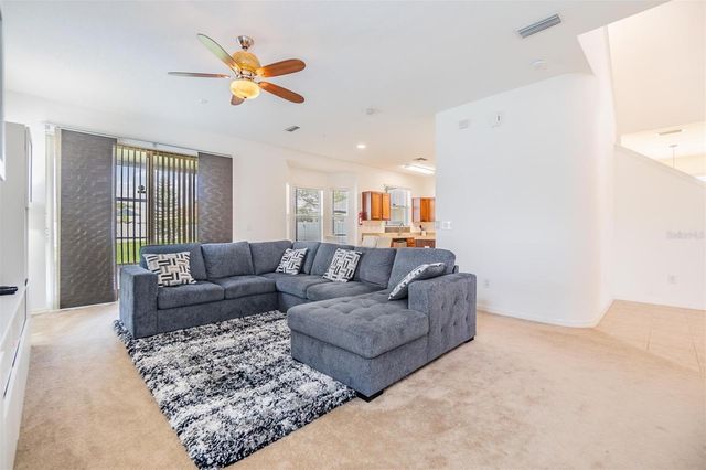 8219 CANTERBURY LAKE BOULEVARD, Tampa, FL 33619