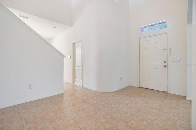 8219 CANTERBURY LAKE BOULEVARD, Tampa, FL 33619