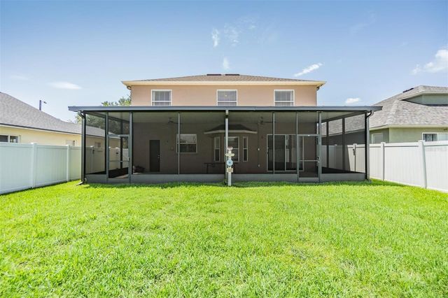 8219 CANTERBURY LAKE BOULEVARD, Tampa, FL 33619