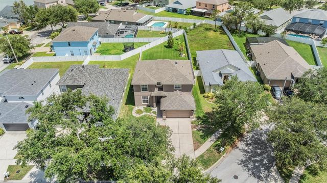 8219 CANTERBURY LAKE BOULEVARD, Tampa, FL 33619