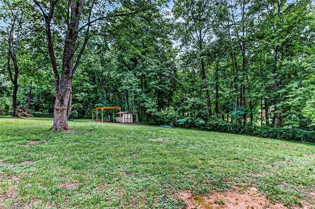 4918 Kaysboro Drive, Winston-salem, NC 27105