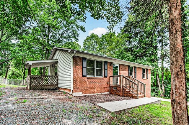 4918 Kaysboro Drive, Winston-salem, NC 27105