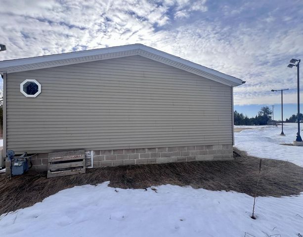 N11906 US HWY 141, Wausaukee, WI 54177