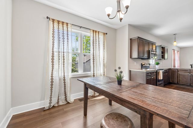 2627 Woodyhill Dr, Nashville, TN 37207