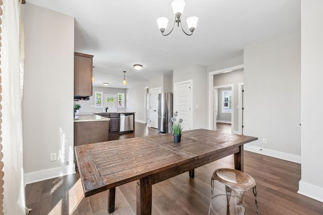 2627 Woodyhill Dr, Nashville, TN 37207