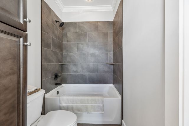 2627 Woodyhill Dr, Nashville, TN 37207