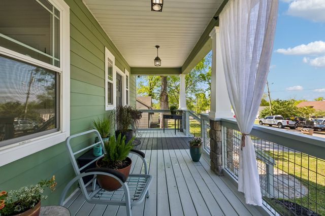 2627 Woodyhill Dr, Nashville, TN 37207