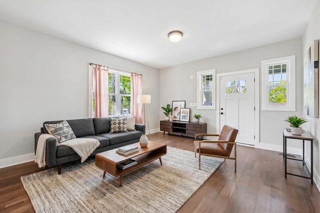 2627 Woodyhill Dr, Nashville, TN 37207