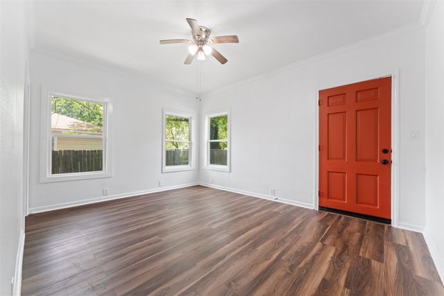 2405 Monroe Street, Commerce, TX 75428