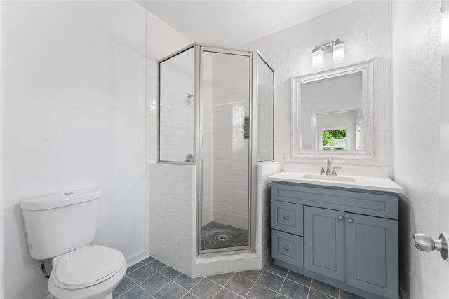 2405 Monroe Street, Commerce, TX 75428