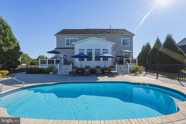 16553 LEVADE DR, Leesburg, VA 20176