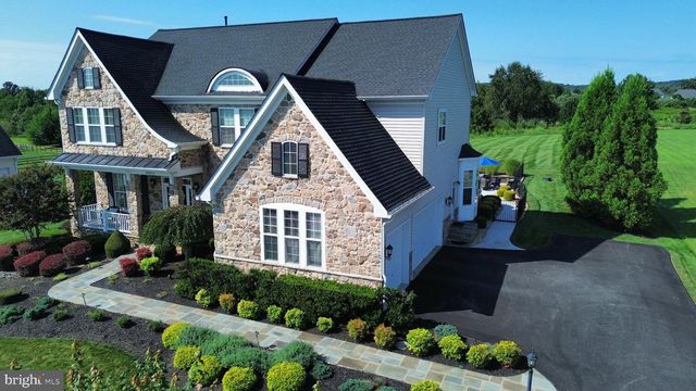 16553 LEVADE DR, Leesburg, VA 20176