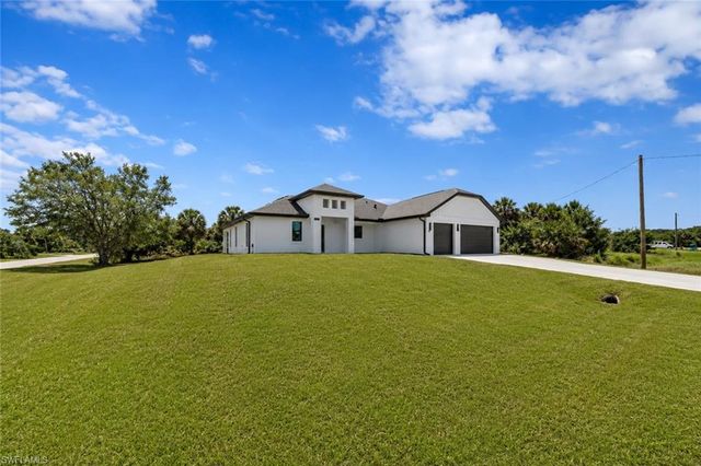6156 Hughes AVE, Fort Myers, FL 33905