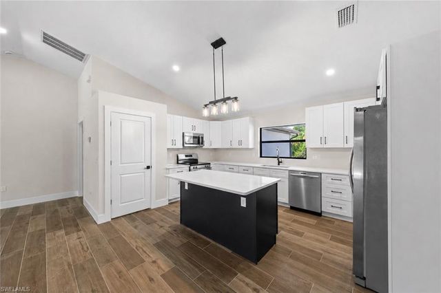 6156 Hughes AVE, Fort Myers, FL 33905