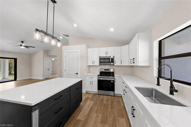 6156 Hughes AVE, Fort Myers, FL 33905