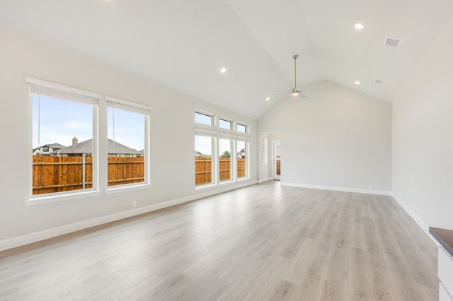 1005 River Oaks Drive, Godley, TX 76044