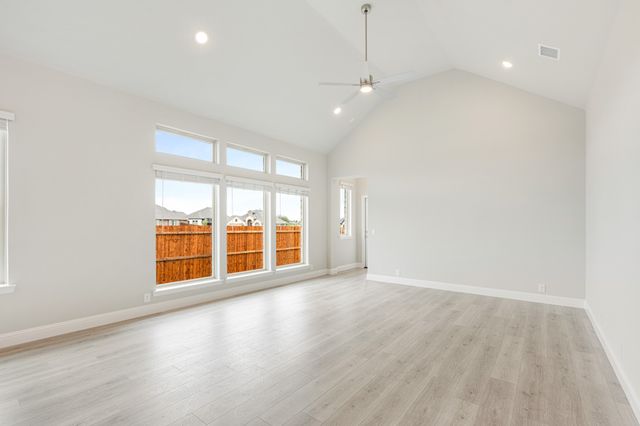 1005 River Oaks Drive, Godley, TX 76044
