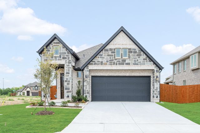 1005 River Oaks Drive, Godley, TX 76044