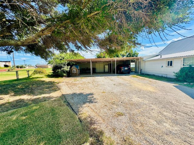 125 2nd Street, Cross Plains, TX 76443