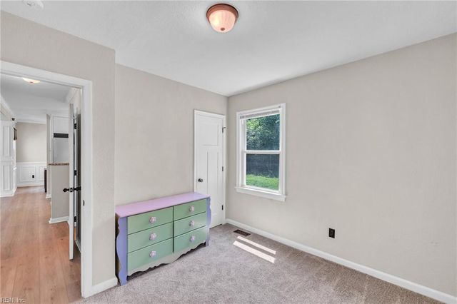 1006 De Gaule ST, Newport News, VA 23605