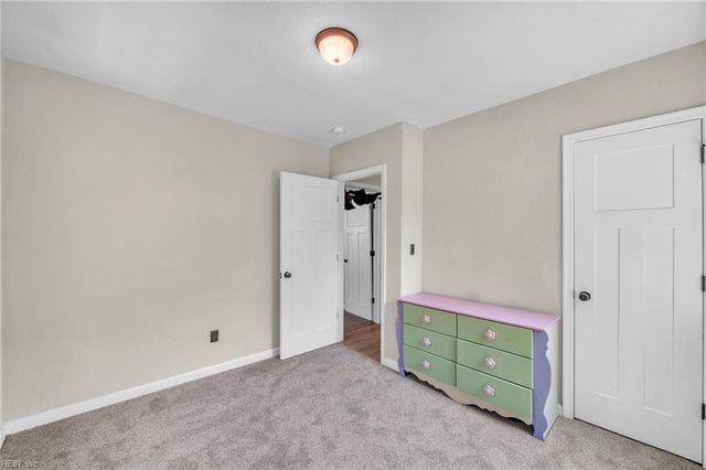 1006 De Gaule ST, Newport News, VA 23605