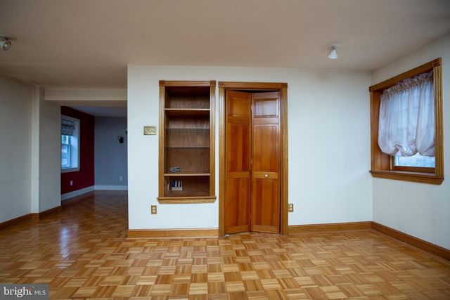 648 N TYSON AVE, Glenside, PA 19038