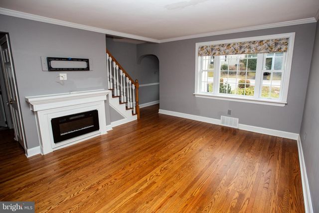 648 N TYSON AVE, Glenside, PA 19038