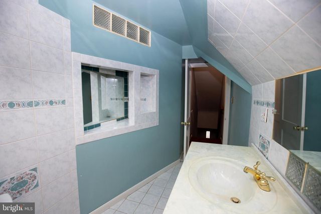 648 N TYSON AVE, Glenside, PA 19038