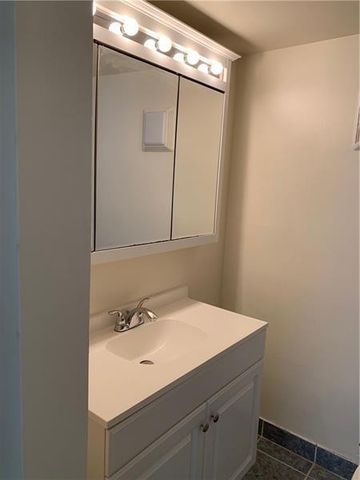 250 Jacaranda Drive 203, Plantation, FL 33324