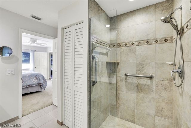 7742 Emerald CIR V203, Naples, FL 34109