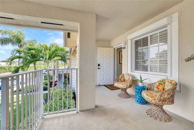 7742 Emerald CIR V203, Naples, FL 34109