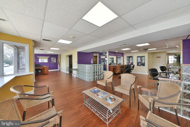 456 N EASTON RD, Glenside, PA 19038