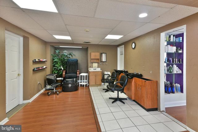 456 N EASTON RD, Glenside, PA 19038
