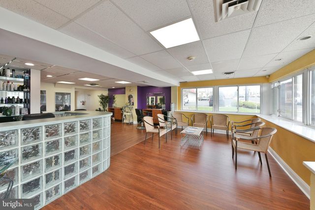 456 N EASTON RD, Glenside, PA 19038