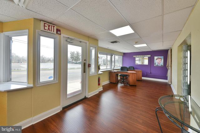 456 N EASTON RD, Glenside, PA 19038